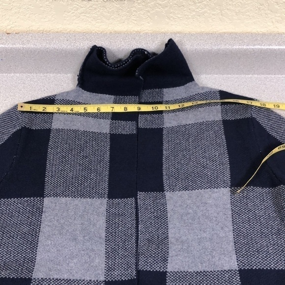 Papa Cardigan with Pockets - Picture 7 of 10